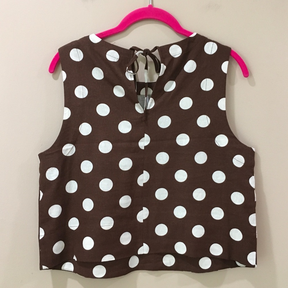 Cupcakes and Cashmere Polka Dot Crop Tank Top Brown White Tie Neck Women’s S NWT - Picture 2 of 4